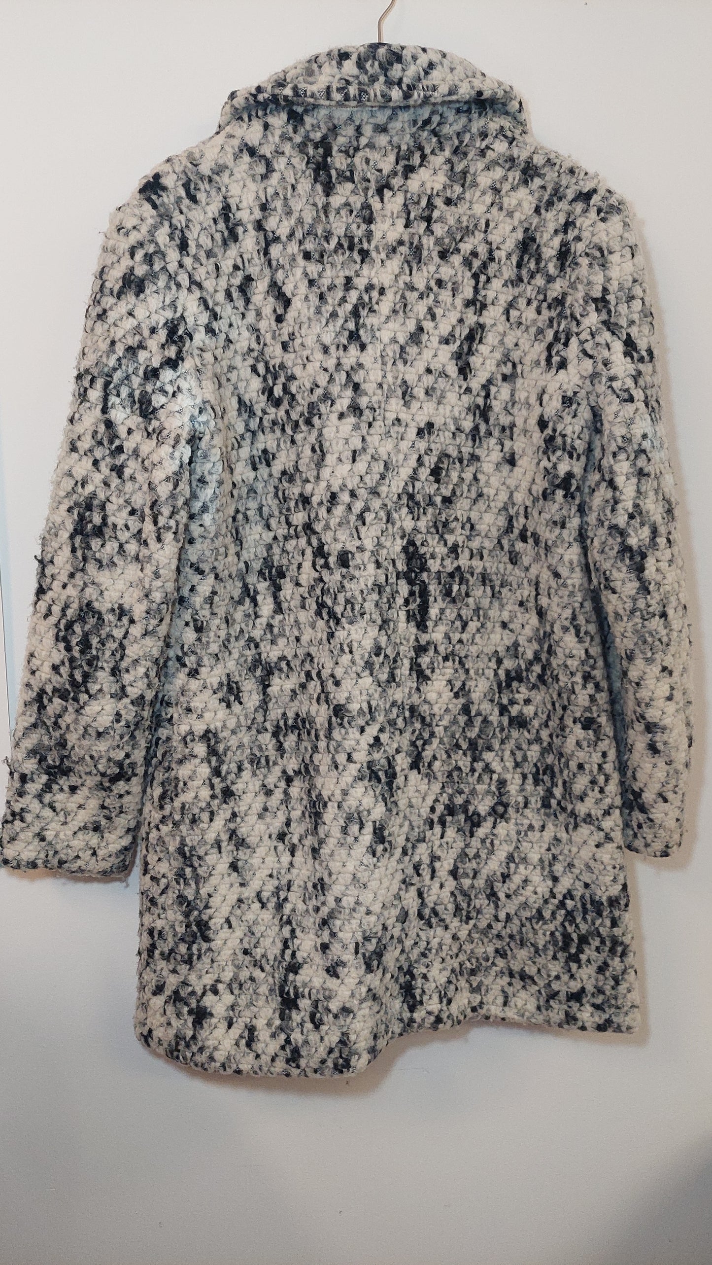 Steve Madenn, Coat