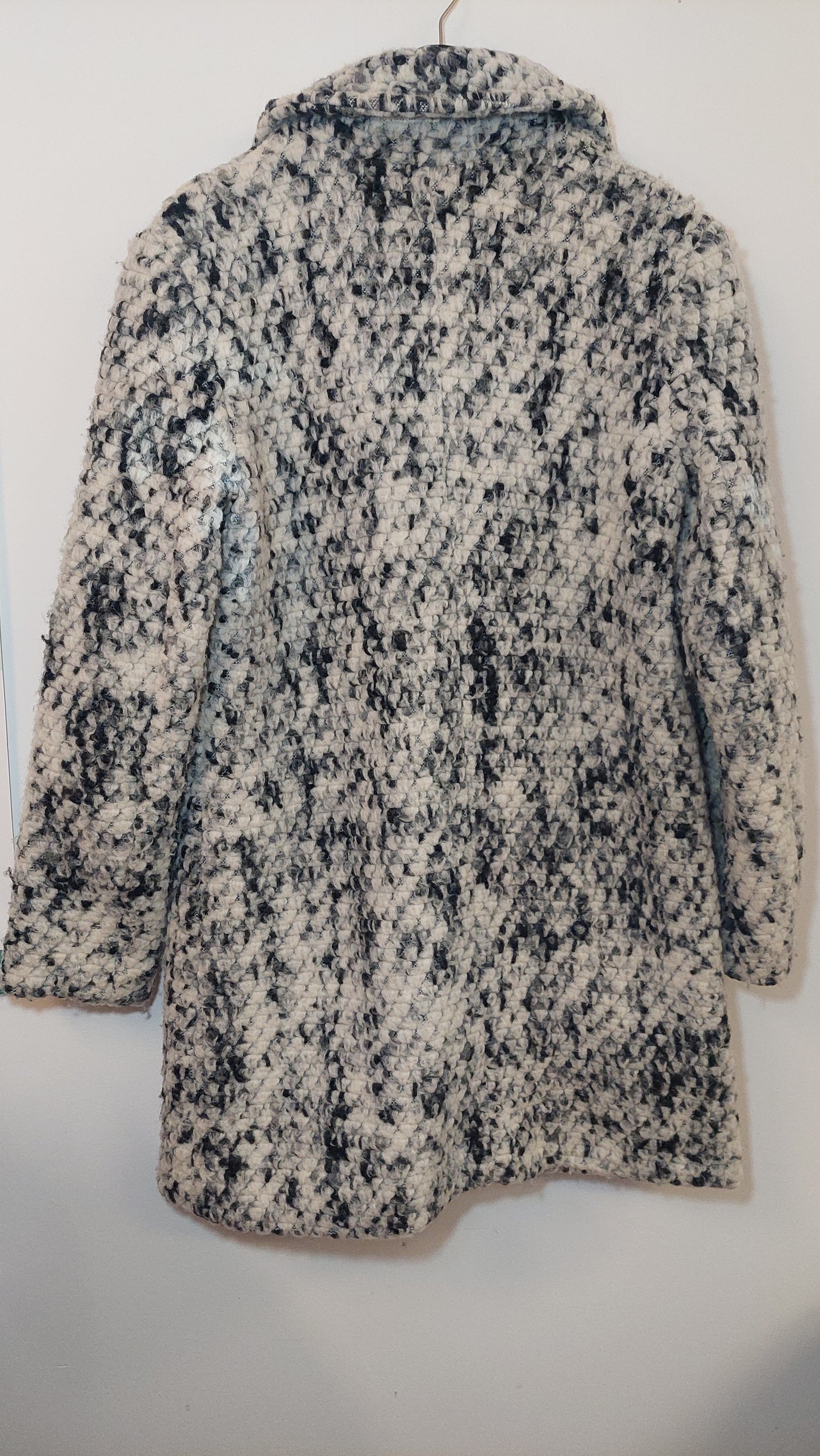 Steve Madenn, Coat