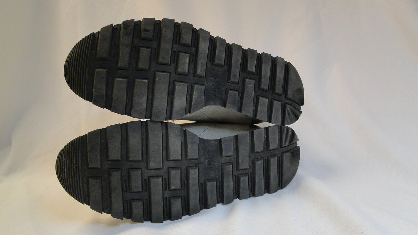 Berluti low-top leather shoes, Gray colour