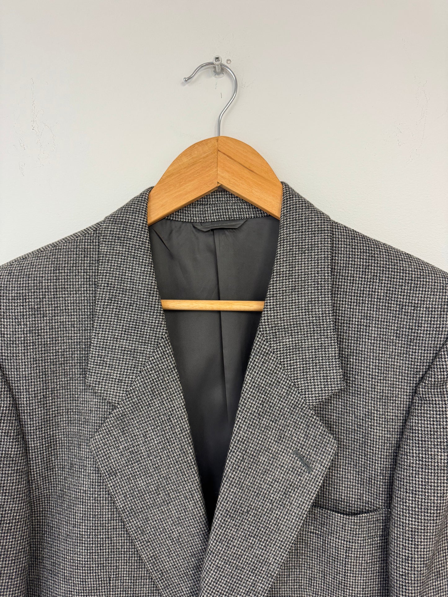 Bay Club Houndstooth Patterned Suit