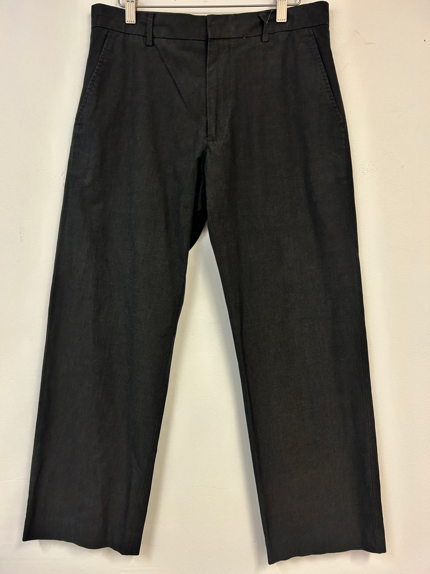 Banana Republic Men’s Dark Gray Cotton Trousers Size 32/30