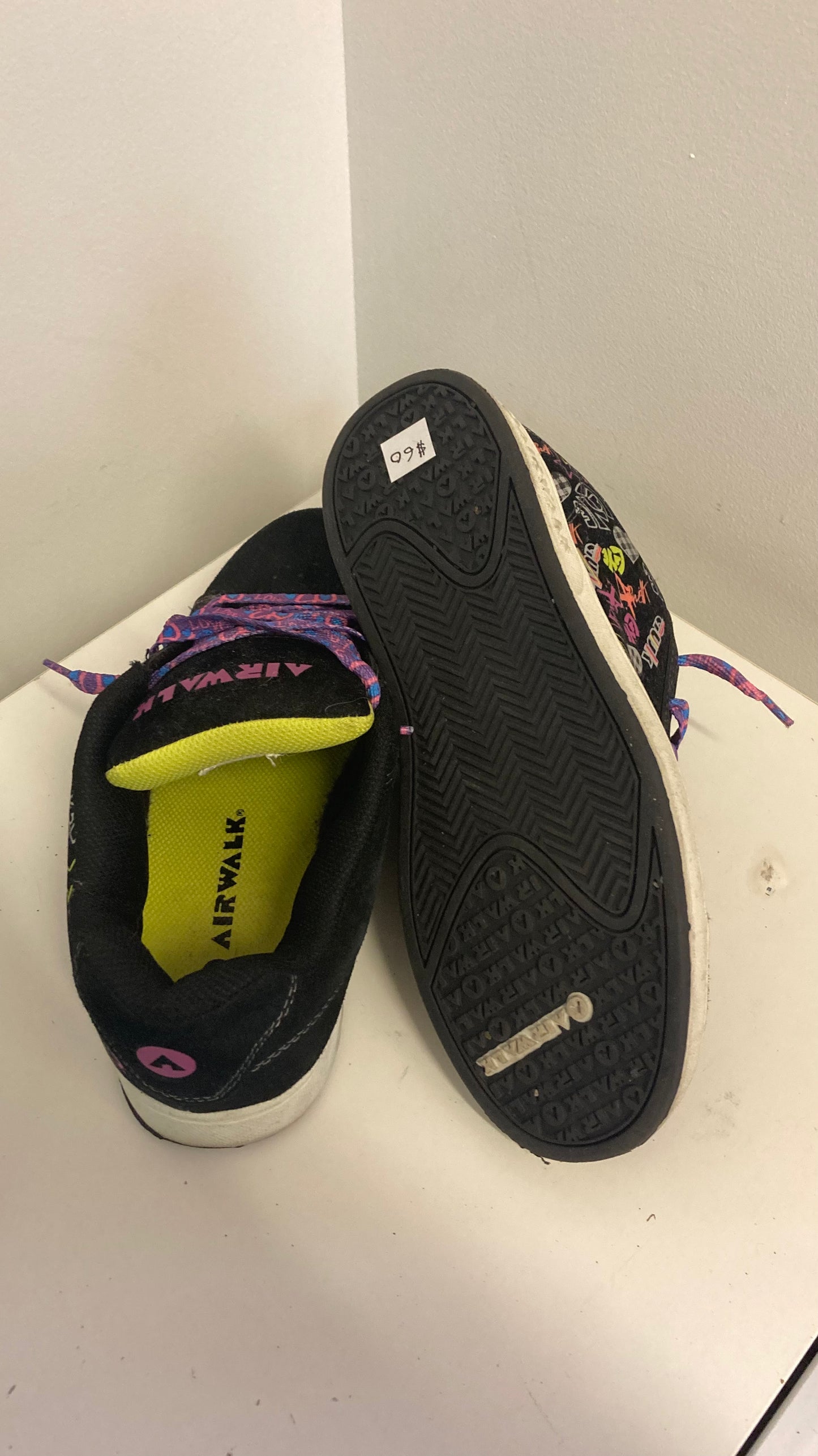 Black Skate Shoes