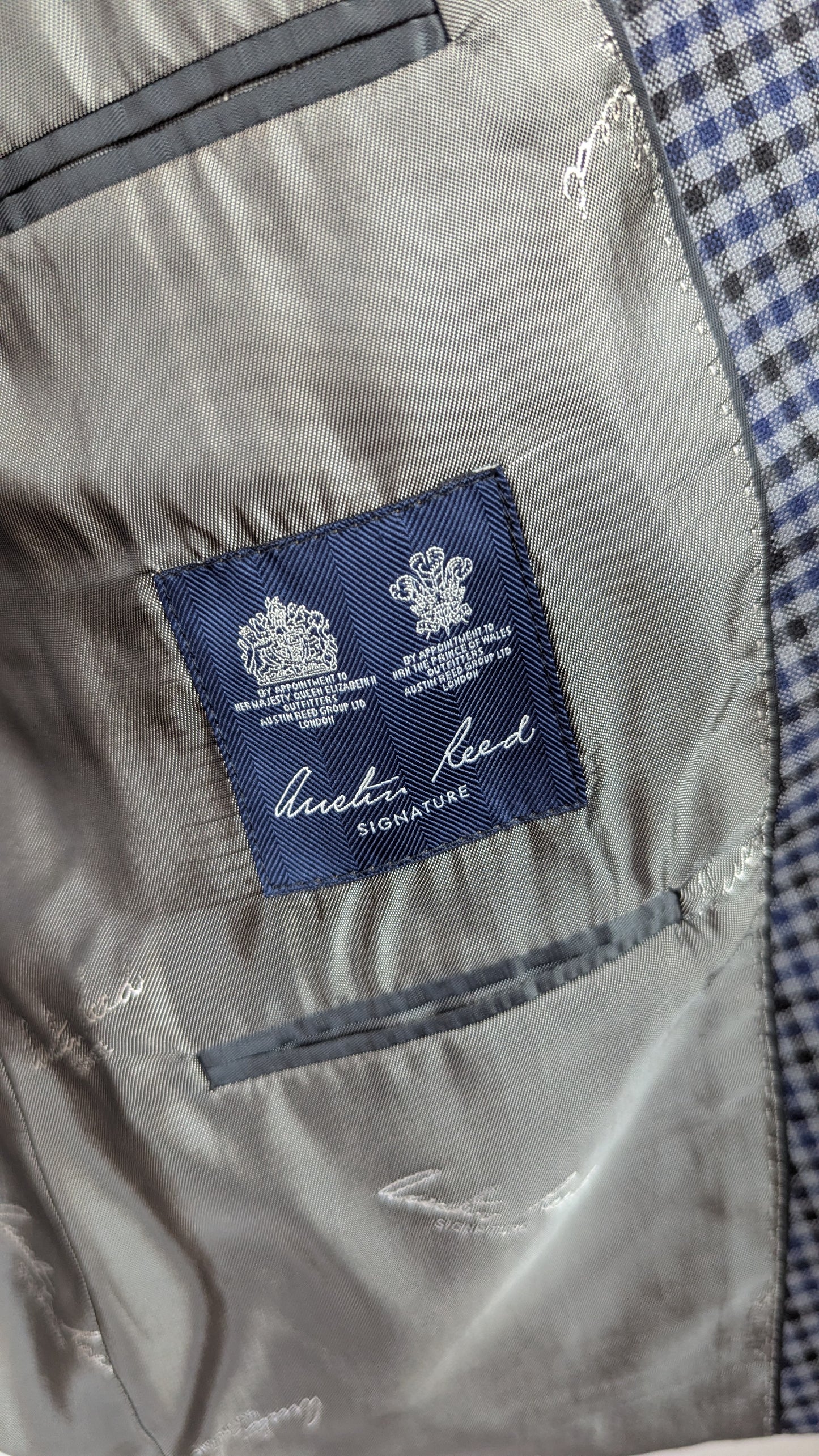 Austin Reed Signature Men's Gingham Sport Coat around size M