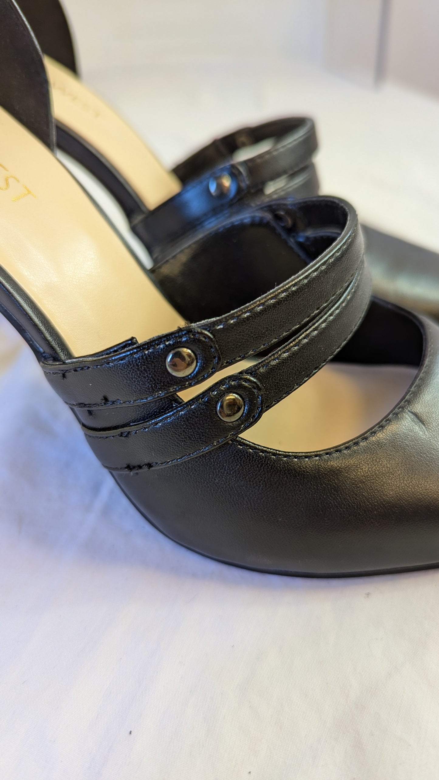 Nine West Tahiro Black Pointed Toe Heels