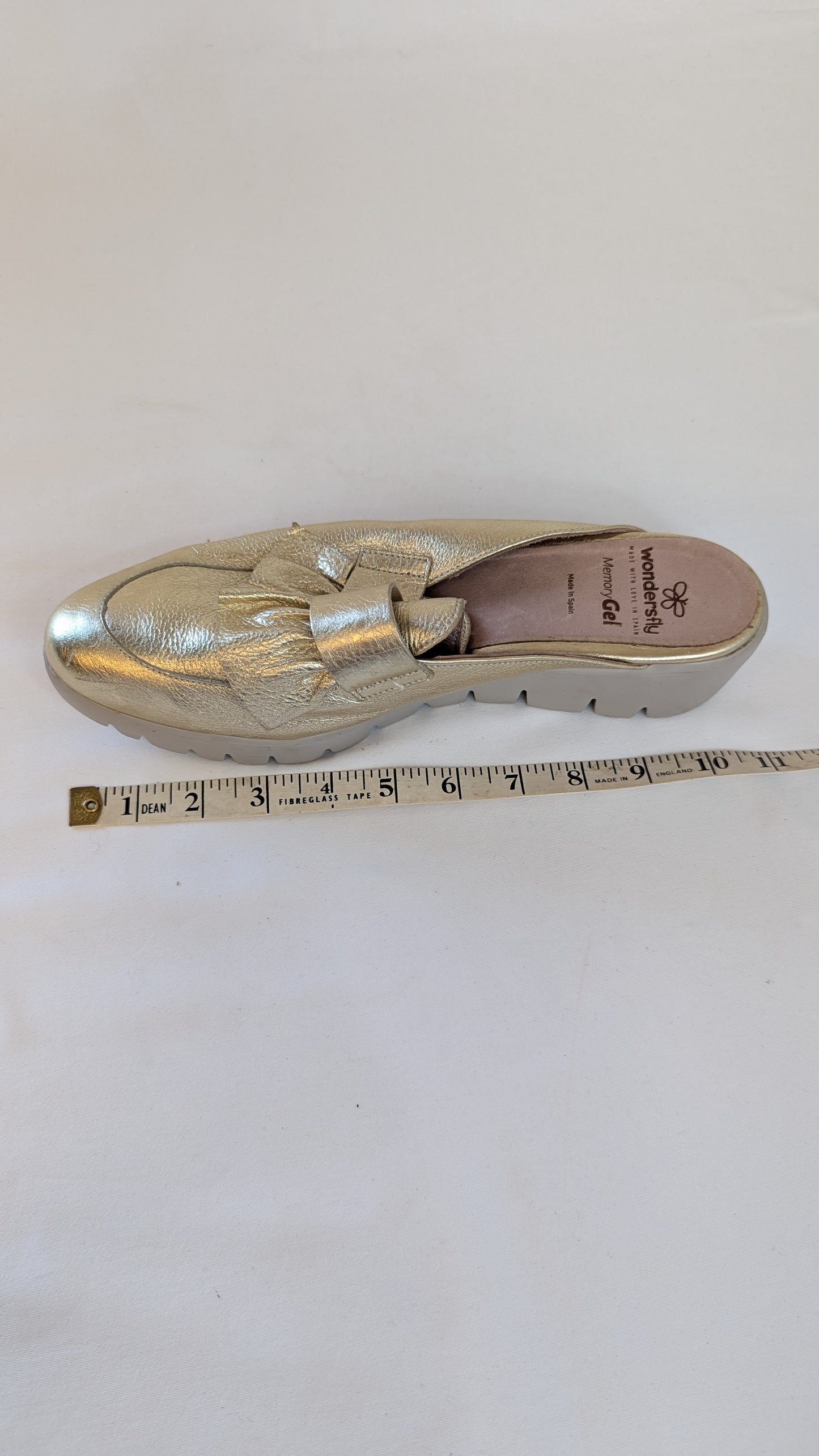 Wondersfly MemoryGel Gold Leather Mules