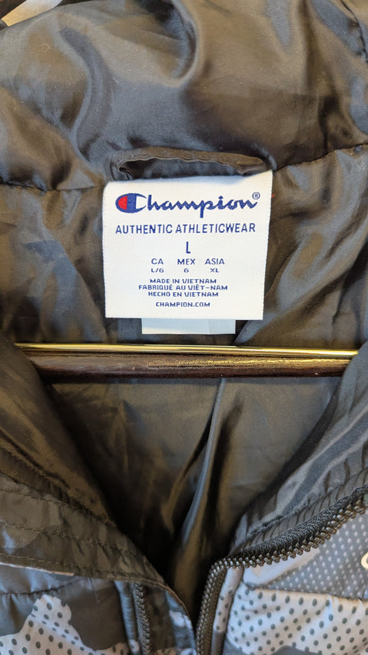 Champion Hooded Camo Puffer Jacket Large