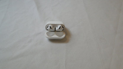 Apple Airpods 4th Generation