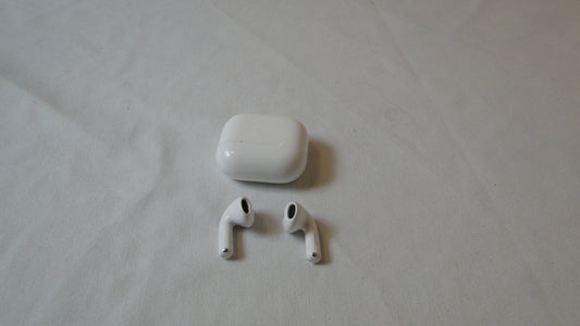 Apple Airpods 4th Generation