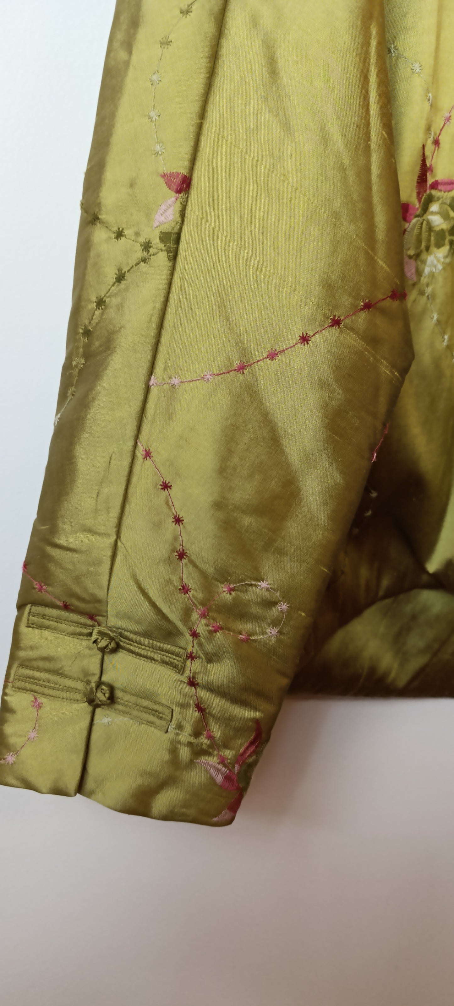 Vintage European Style Jacket Large 100% Silk, Green