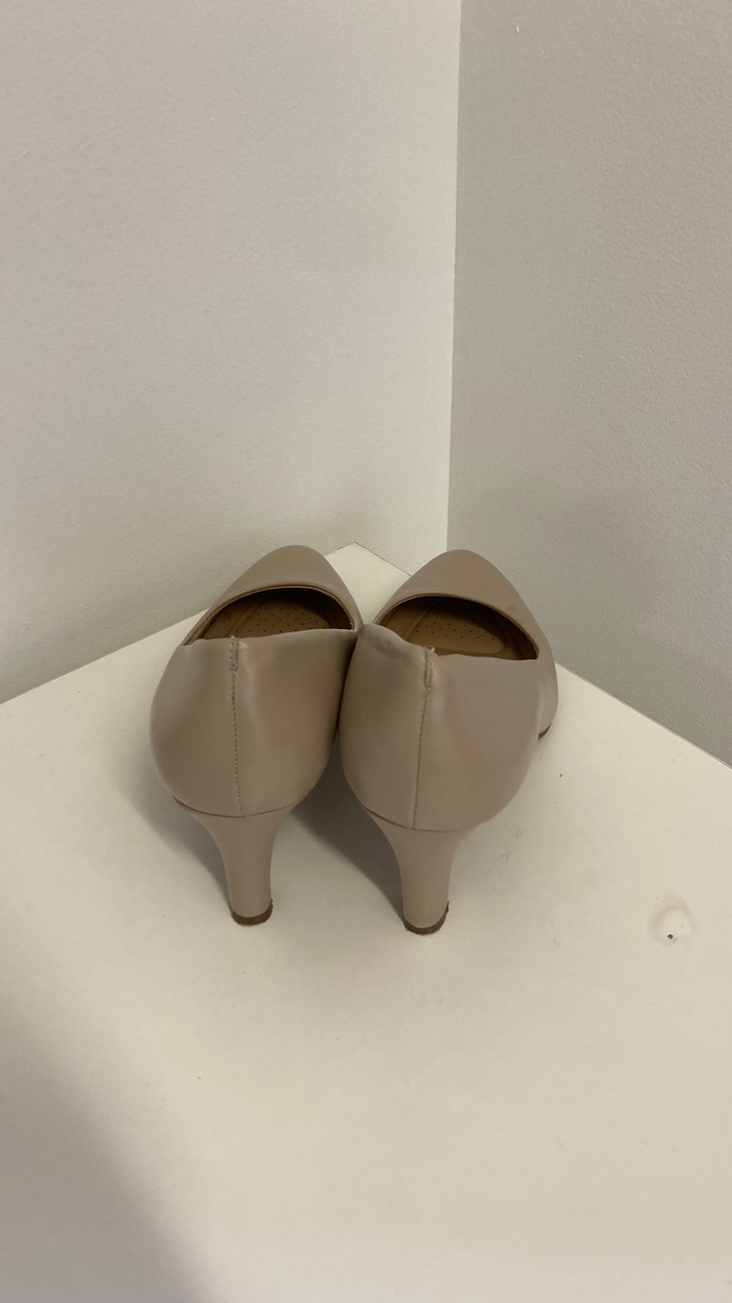 Nude Kitten Heel