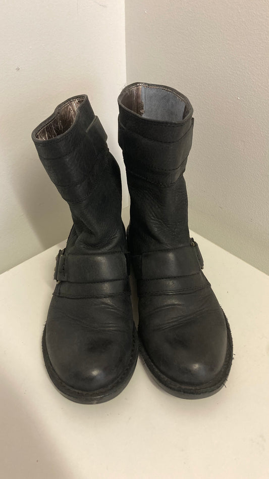 Slouchy Black Leather Ankle Boot