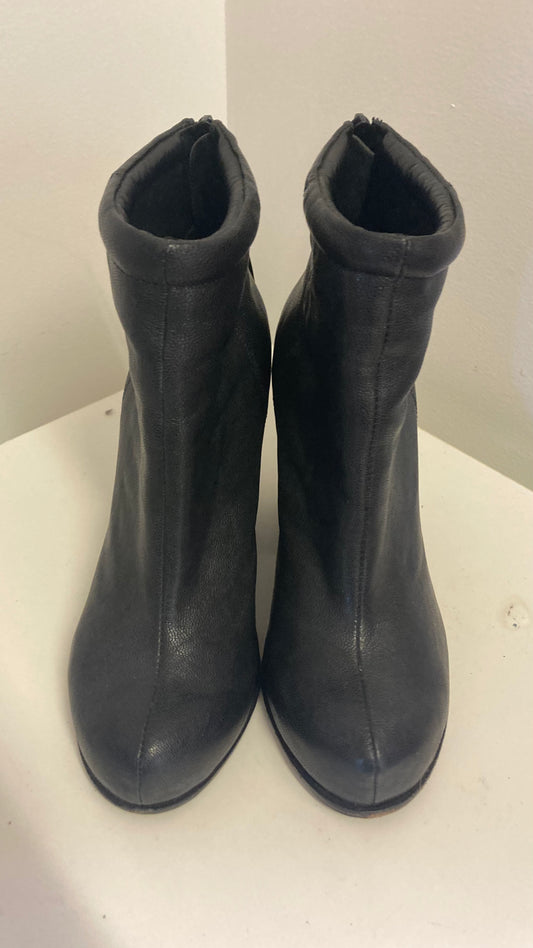 Black Ankle Boots With Block Heel