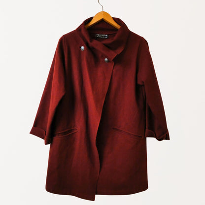 D. Johnstone wrap-style jacket