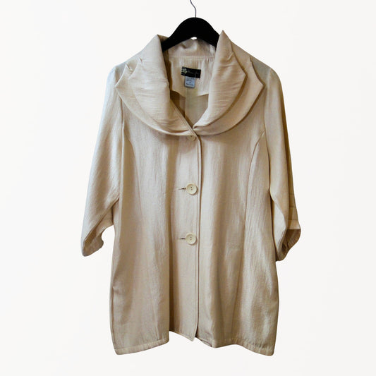Damee, Inc cream-colored blazer