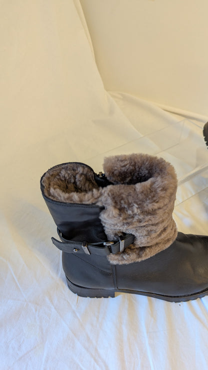 Fabianolli Black Ankle Boots with Faux Fur Lining and Buckle Detail