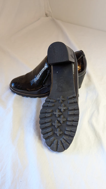 SOFTWAVES Black Patent Leather Chunky Loafers