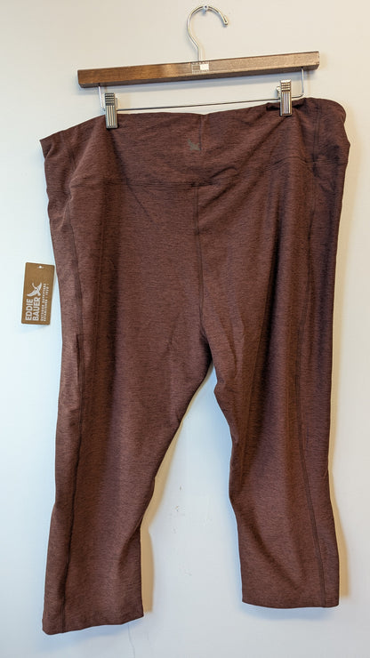 Eddie Bauer WT Train Ascent Capris Women's T2XL burgundy New