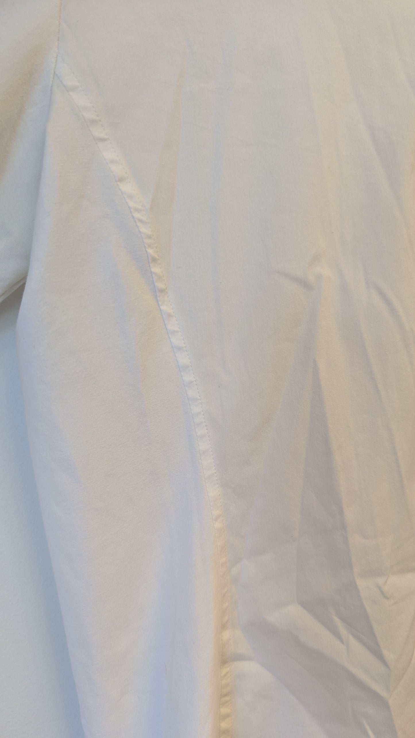 Max Volmáry White Long-Sleeve Button-Down Shirt