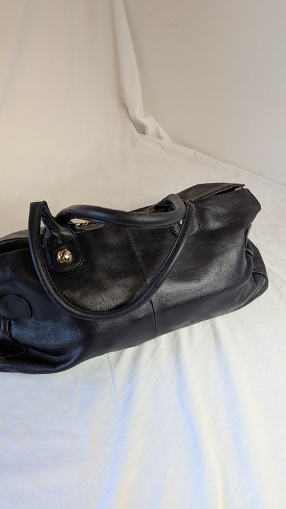 Betsey Johnson black handbag w gold chain detail