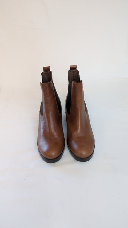 Wonders Leather Chelsea Boots Size 36