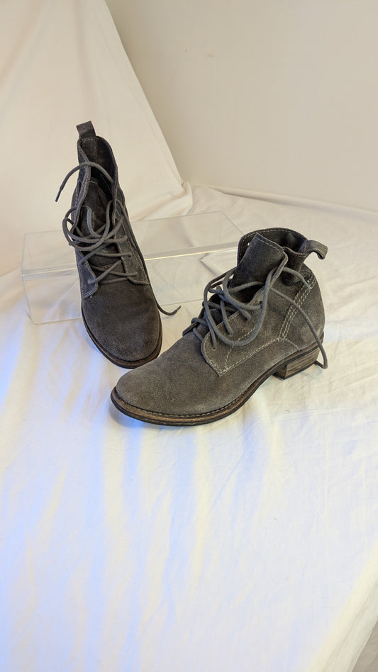 Dolce Vita Spena Grey Suede Lace-up Ankle Boots