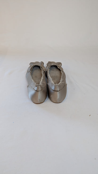 Pedro Garcia Pointed Toe Ruffle Flats Size 38
