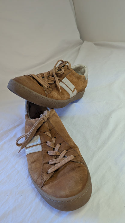 Paul Green Brown Suede Sneakers