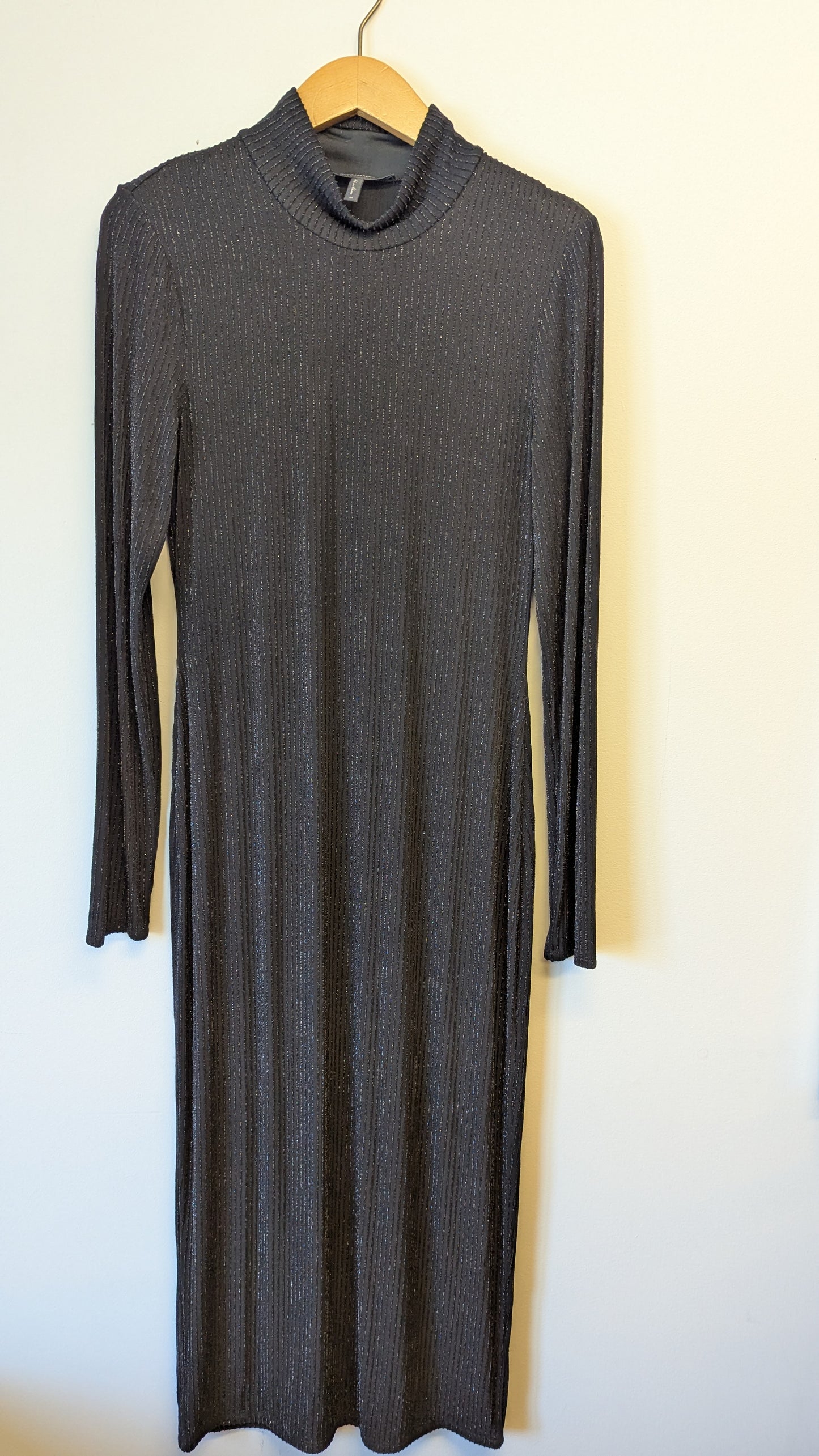 BCBGMAXAZRIA Black Sparkly Ribbed Mock Neck Long Sleeve Dress M