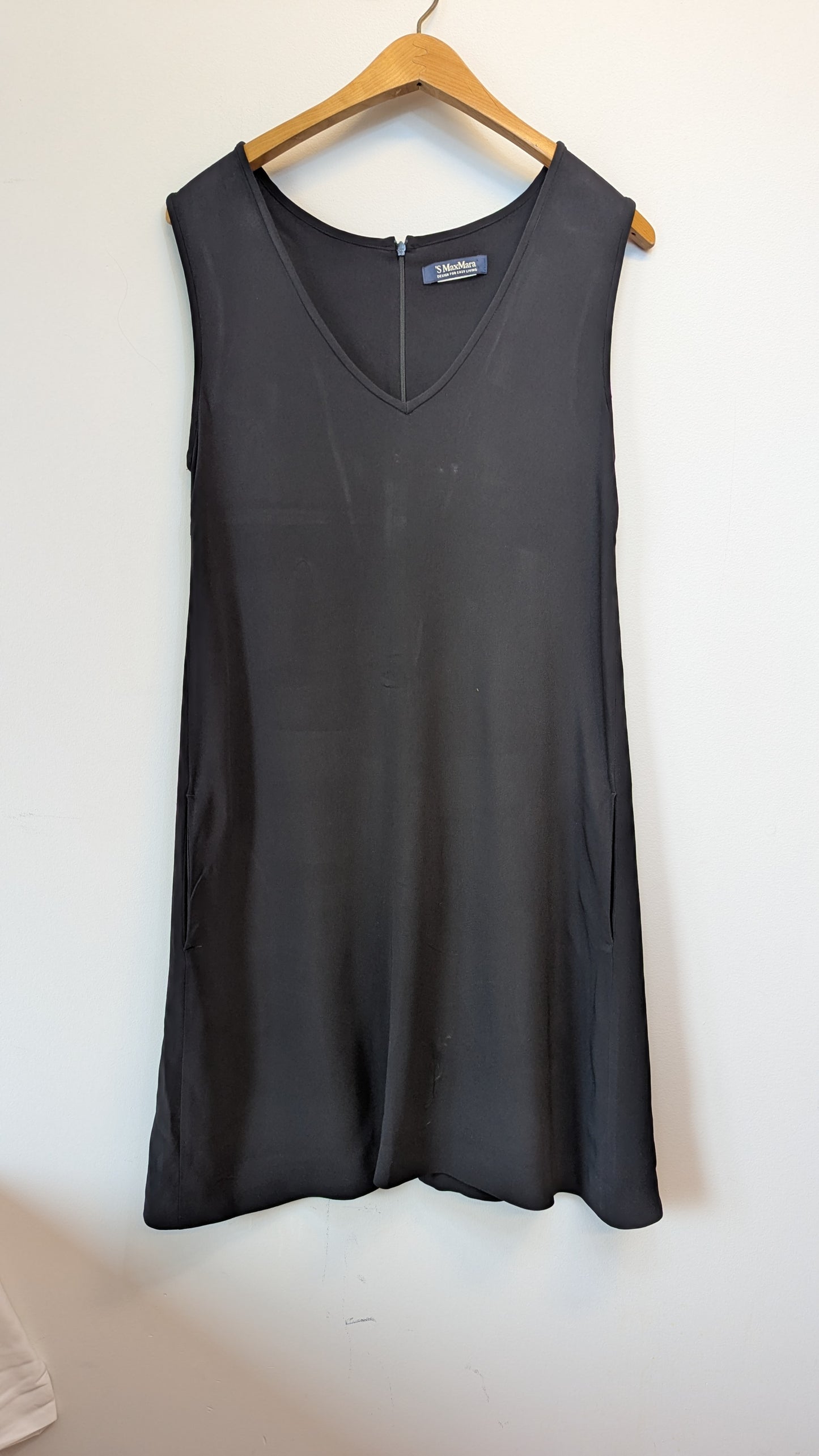 'S Max Mara Sleeveless V-Neck Dress
