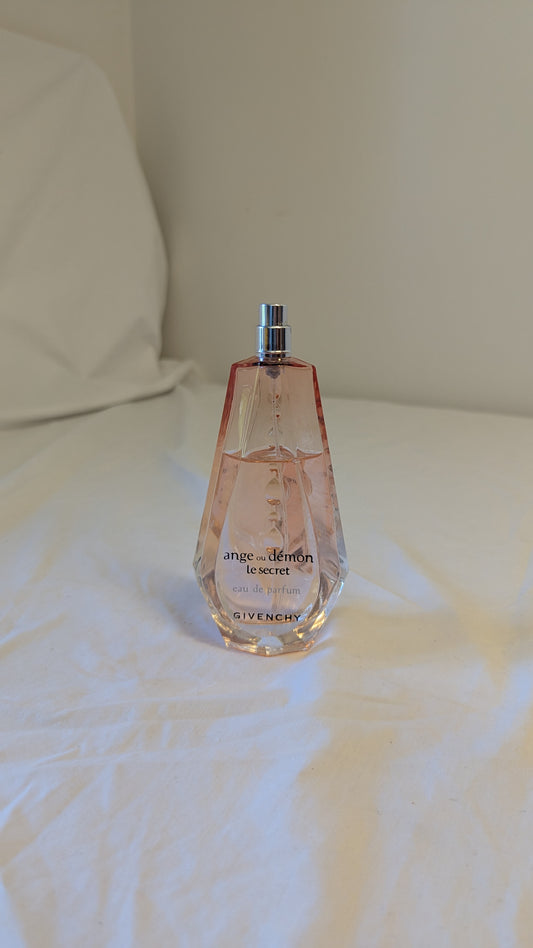 Givenchy Ange ou Démon Le Secret Eau de Parfum