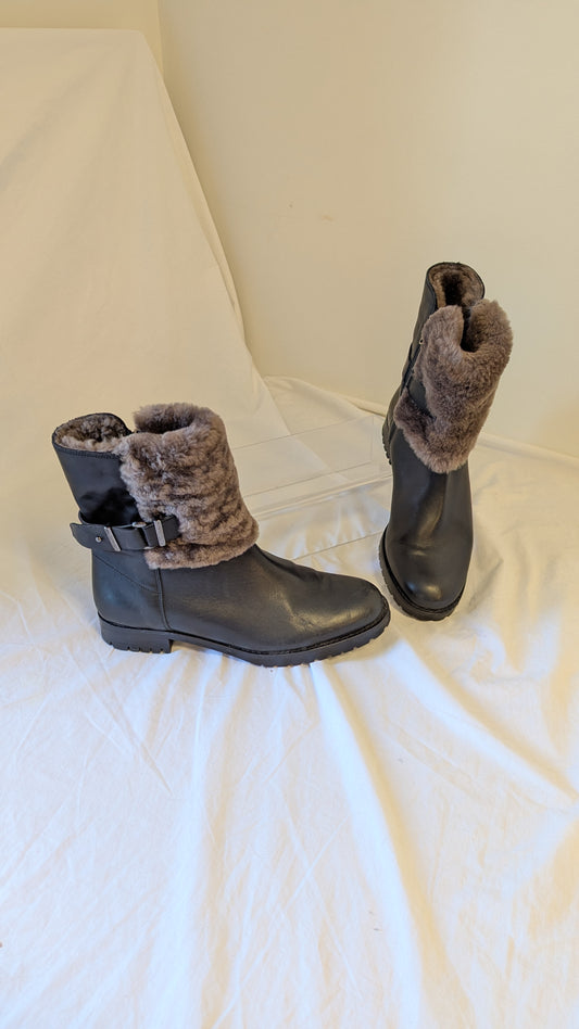 Fabianolli Black Ankle Boots with Faux Fur Lining and Buckle Detail