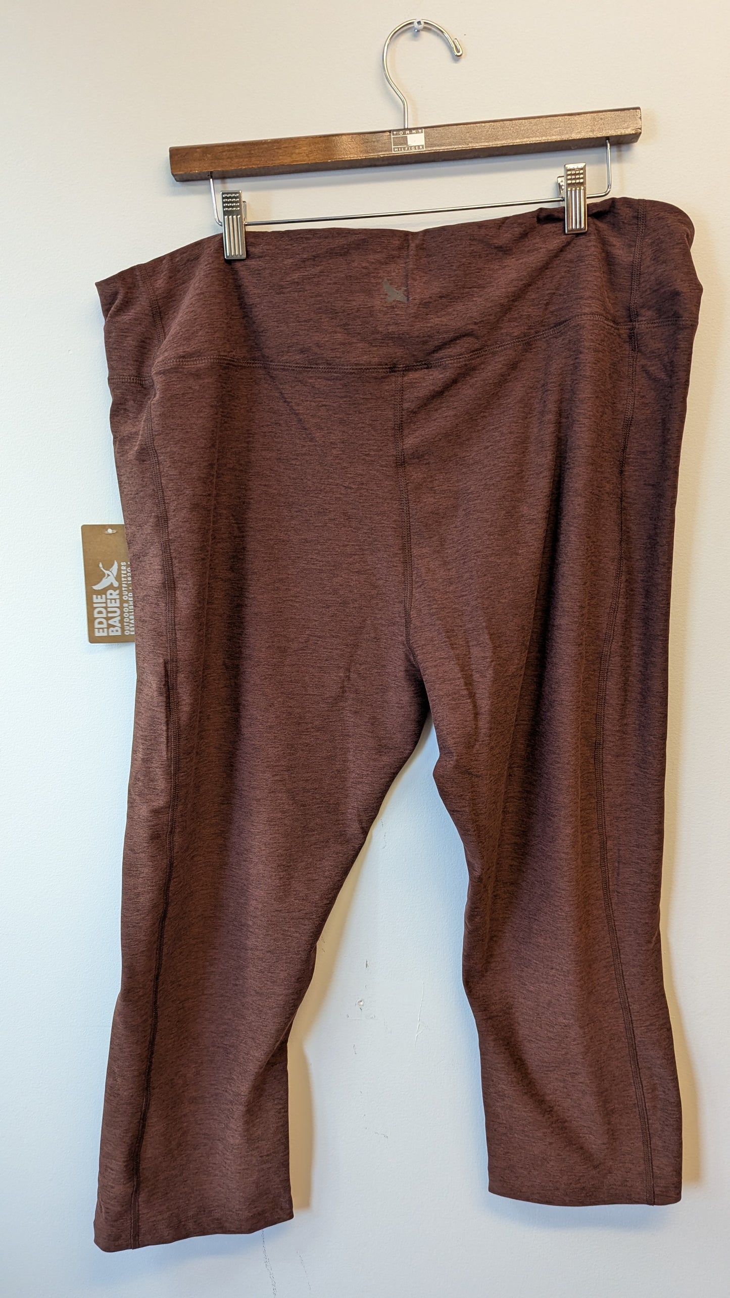 Eddie Bauer WT Train Ascent Capris Women's T2XL burgundy New