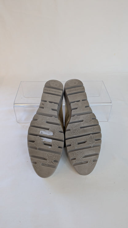Wondersfly MemoryGel Gold Leather Mules