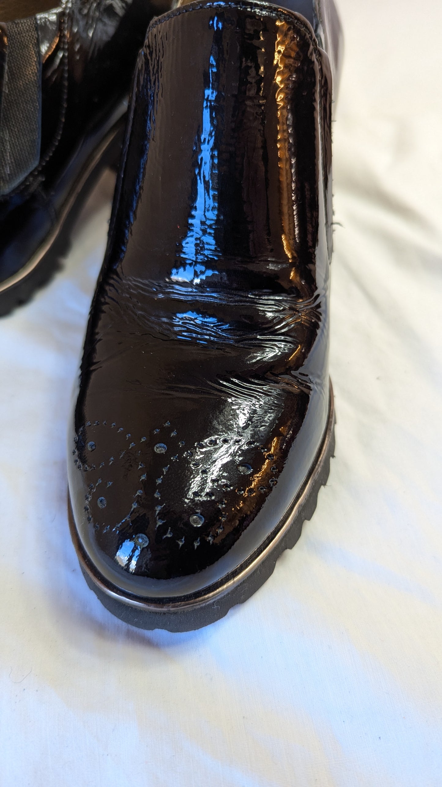 SOFTWAVES Black Patent Leather Chunky Loafers