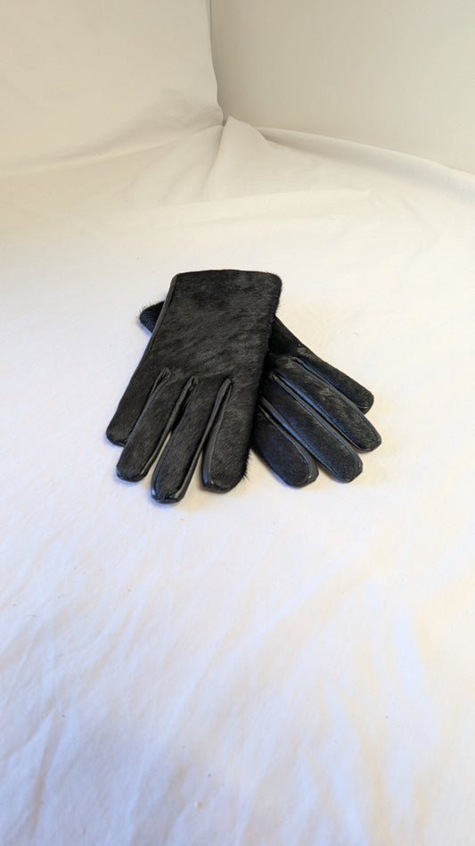 Danier Black Genuine Fur Leather Gloves L/G