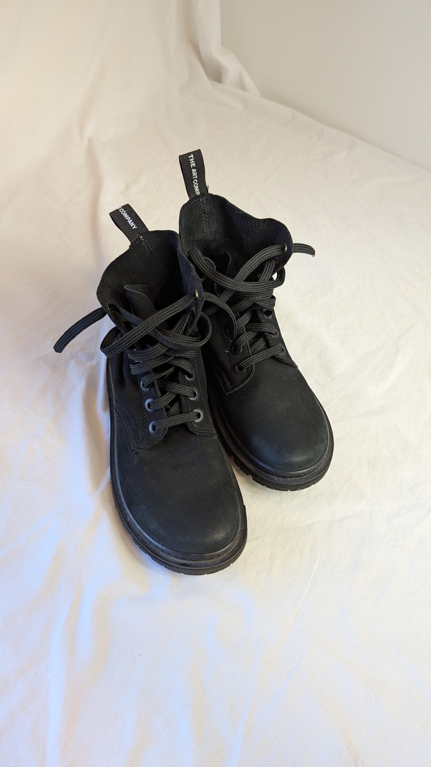The Art Company Black Boots Size 38