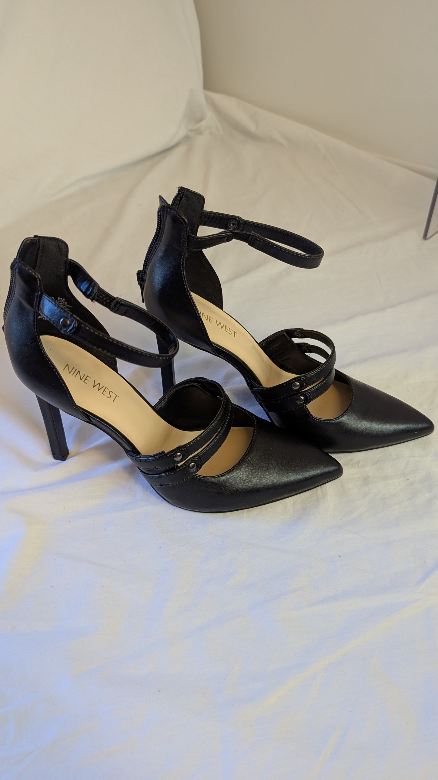 Nine West Tahiro Black Pointed Toe Heels