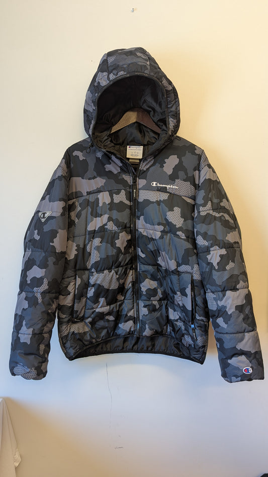 Champion Hooded Camo Puffer Jacket Large