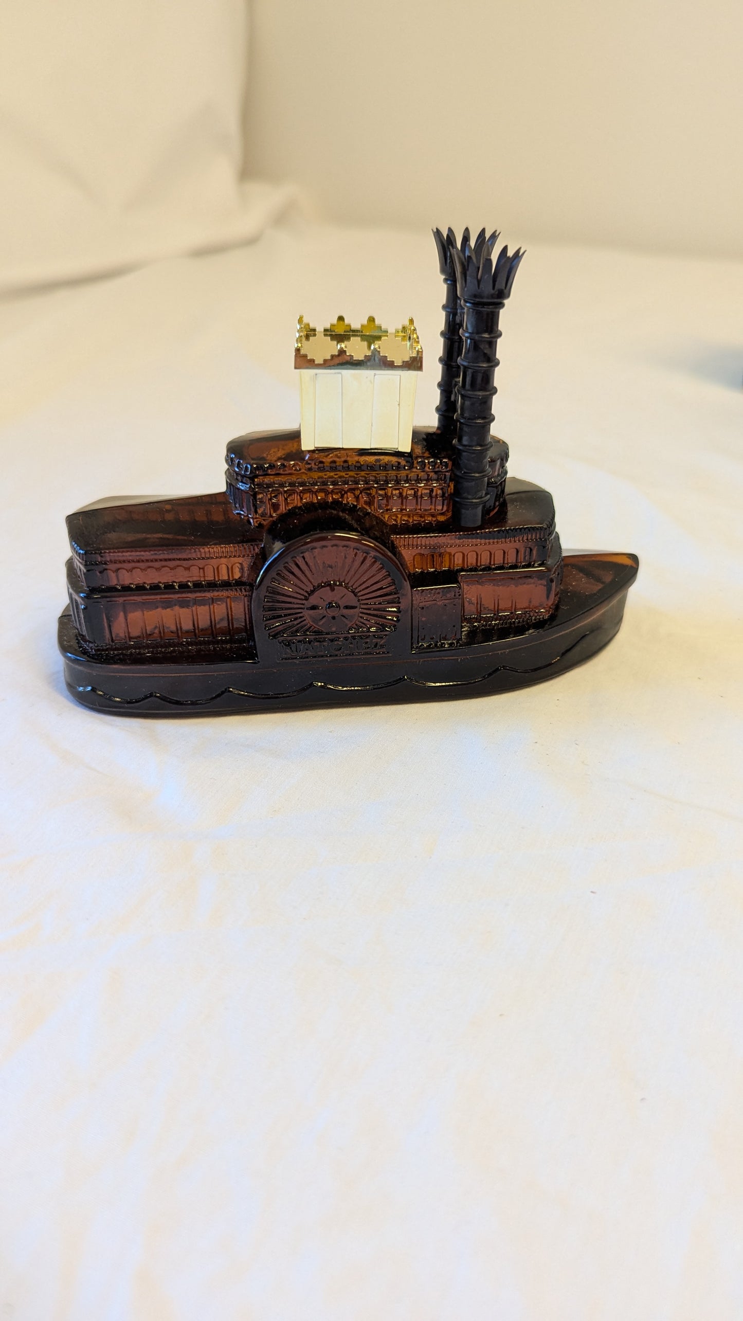 Avon Side Wheeler steamboat aftershave bottle