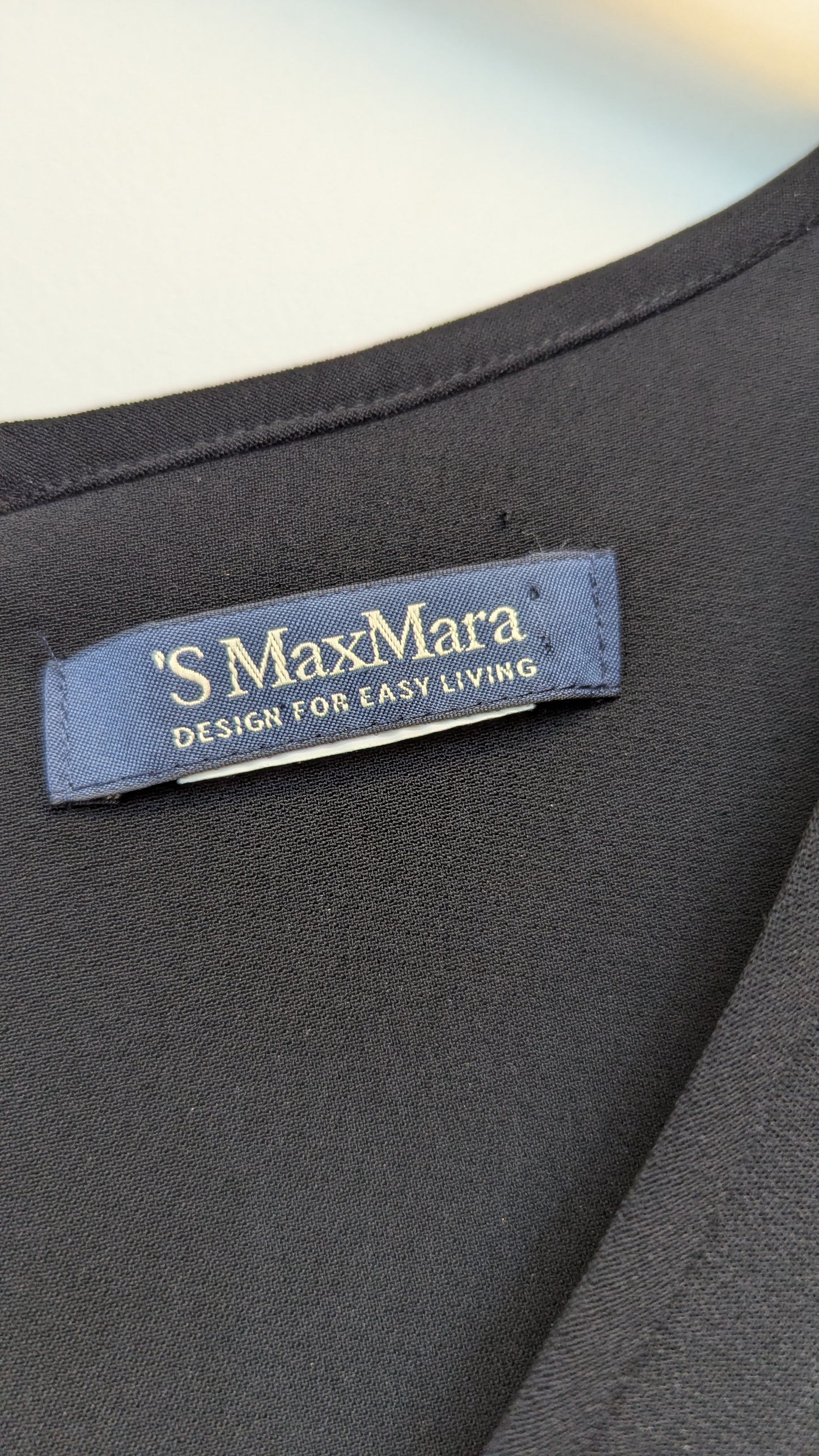 'S Max Mara Sleeveless V-Neck Dress