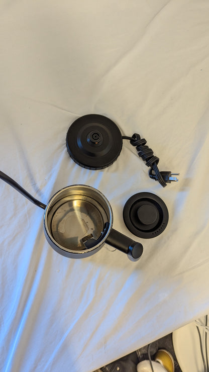Bodum Black Electric Gooseneck Kettle