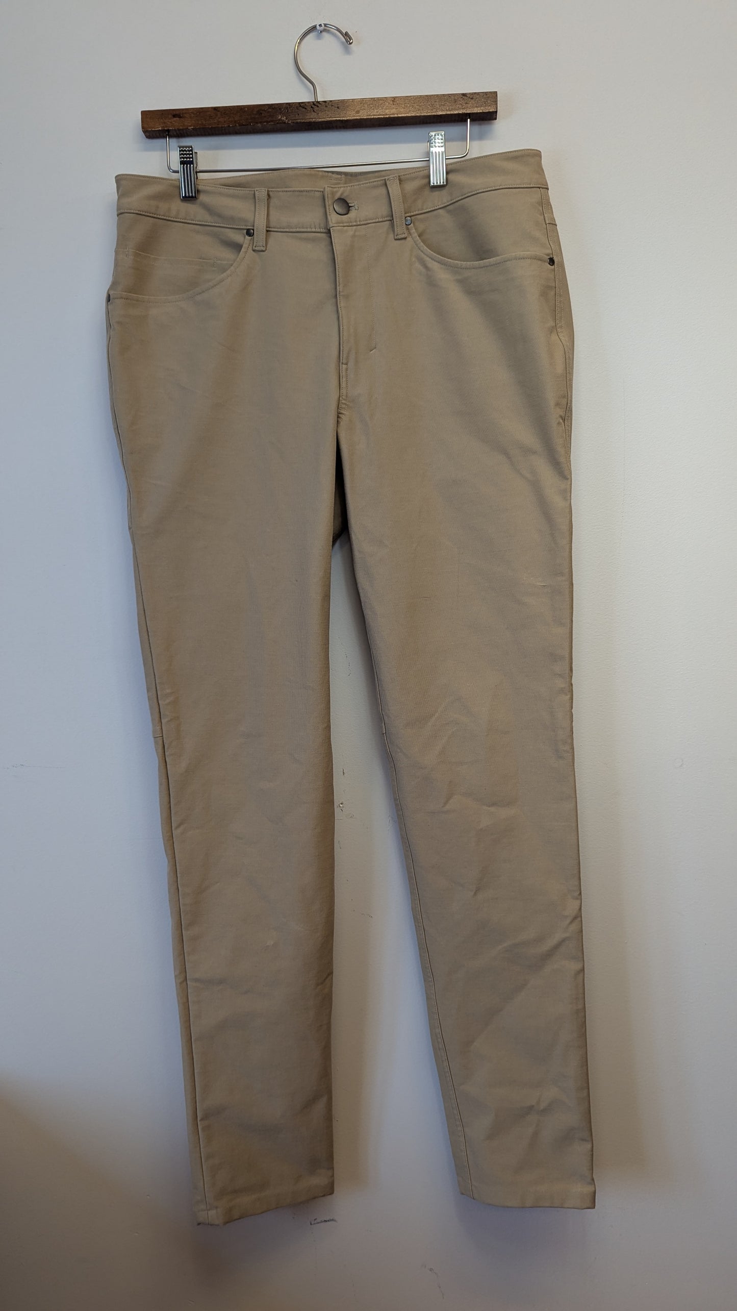 Lululemon ABC Pant Slim Size 33