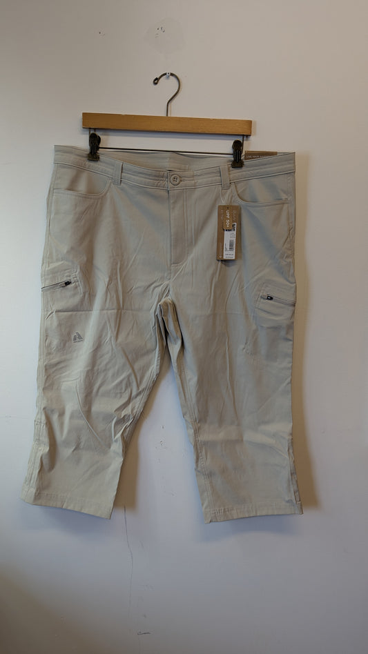 Eddie Bauer Guide Capri Pants New w Tags Size 18